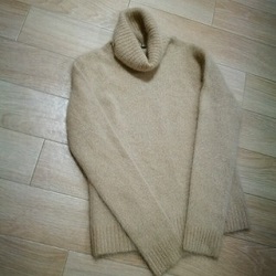 古着 画像 タートルネックニット アンゴラ混 ベージュ natiue wit club Mサイズ レディース 美品