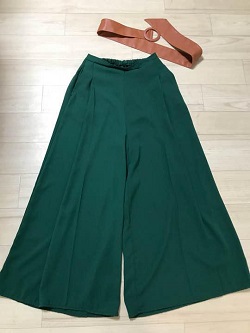 古着　画像　ガウチョパンツ　緑　フリーサイズ　レディース　美品