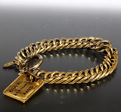 シャネル 画像 ブレスレット チェーン プレート ゴールド