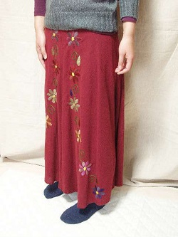 古着 画像 巻きスカート 赤茶色 刺繡 フリーサイズ グアテマラ製 美品