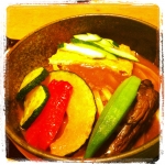 夏野菜の冷やしカレーうどん