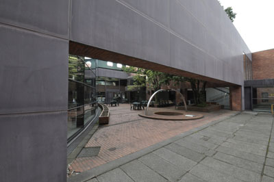 金沢市立玉川図書館-谷口建築