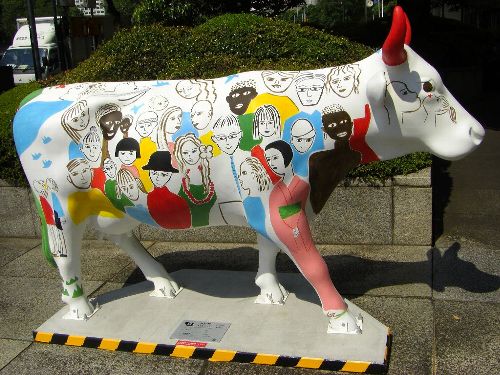 丸の内カウパレードの牛