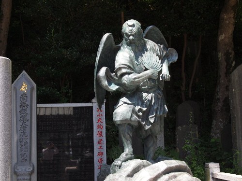 高尾山の天狗の像