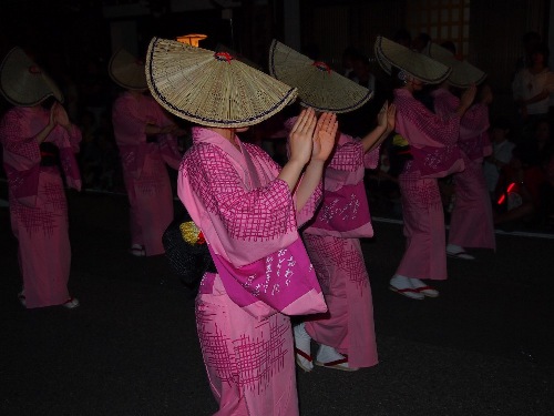 越中八尾の西新町のおわら踊り