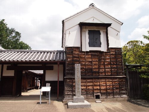 旧田中家住宅(府中宿の大店)