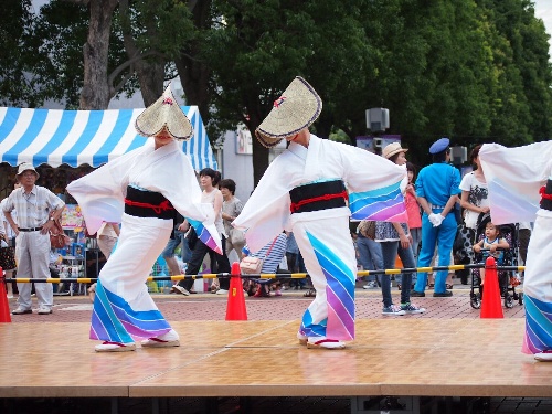 女踊り