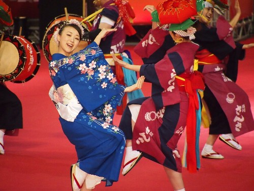 盛岡さんさ踊り
