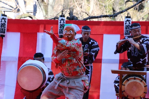 目黒流貫井囃子保存会のお囃子と獅子舞
