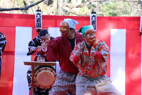 目黒流貫井囃子保存会のお囃子と獅子舞