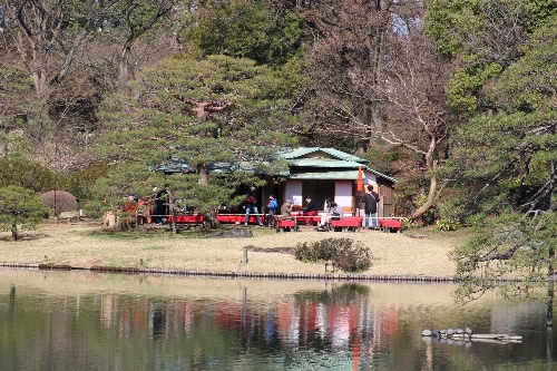 六義園(昼)