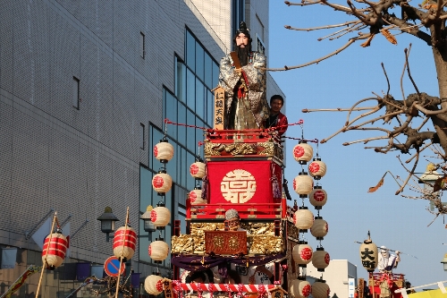 嘉右衛門町の仁徳天皇"