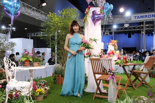 タムロンのモデルさん