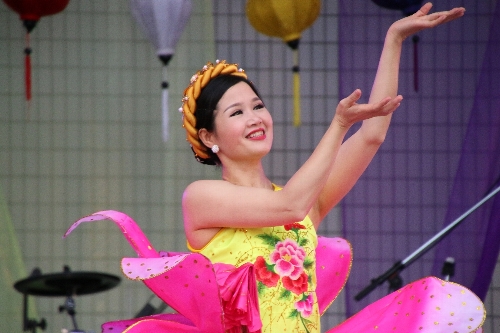 蝶踊り