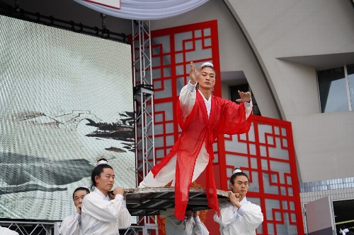 中国武当功夫団(カンフー団)
