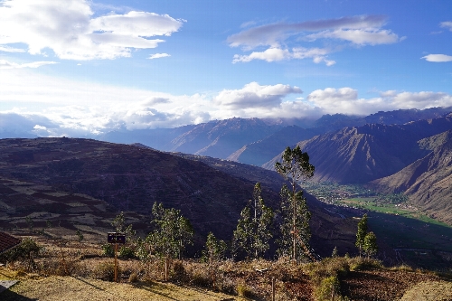 チンチェーロ(Chinchero)展望台からの風景