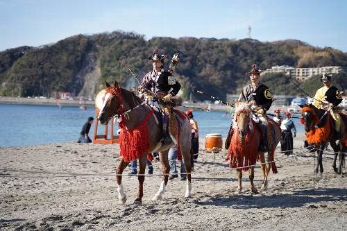 流鏑馬一行の登場