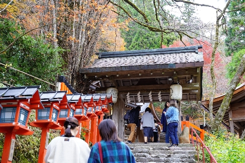 貴船神社