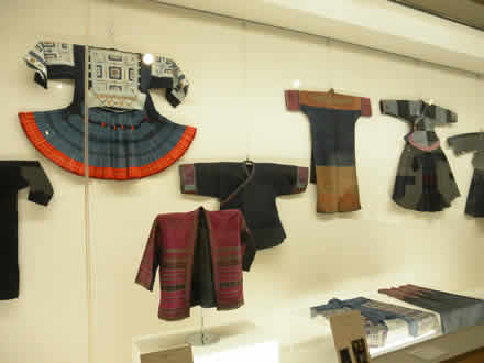 中国少数民族衣裳展