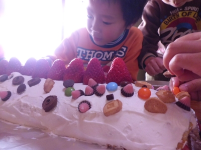 誕生ケーキ02.jpg