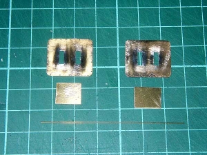 クモヤ145-100代、機器搬入扉