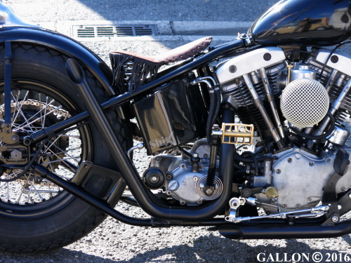 フリンジシート×'68アーリーショベル | ガロンのハンドメイドと
