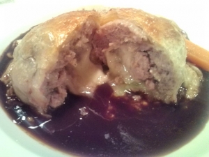 黒豚・モッツァレラチーズのパイ包み2