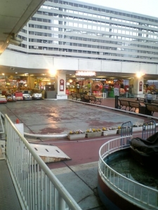 駅ビル屋上