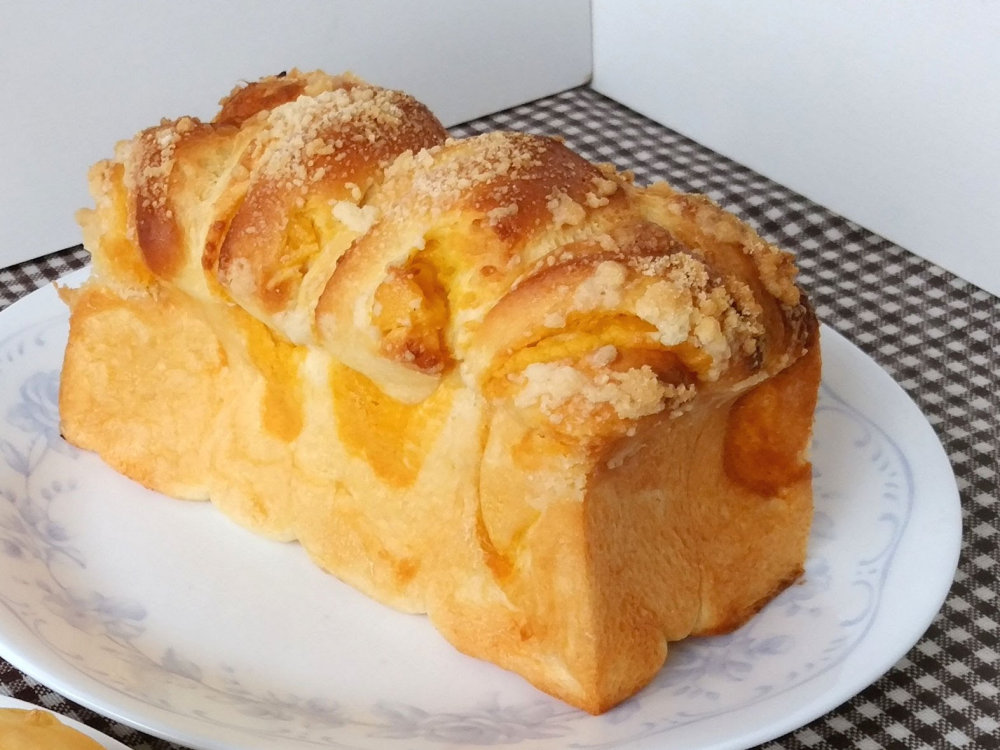 かぼちゃクリームロール