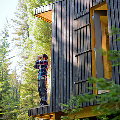 cabin-exterior-binoculars-0810-l.jpg