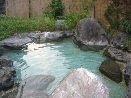 ハーブの湯露天3