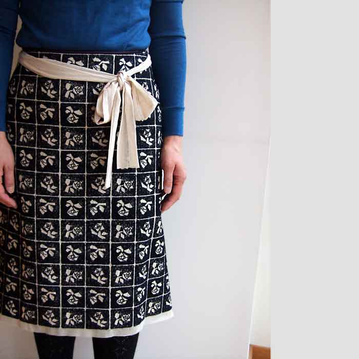 mina perhonen スカート twins ミナペルホネン 刺繍 ネイビースカート丈65cm