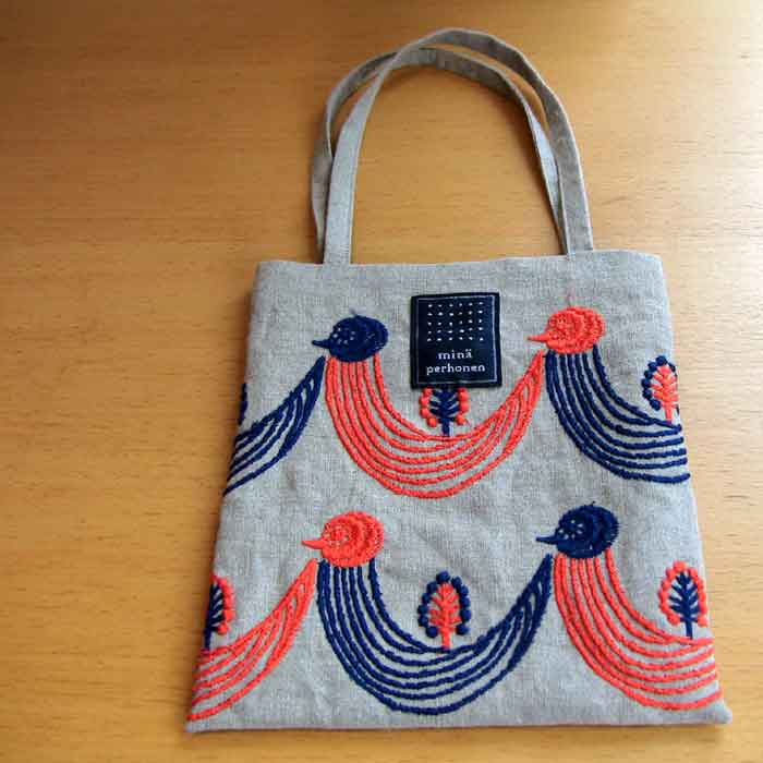 mina twitter minibag navy | Lin total fashion place blog