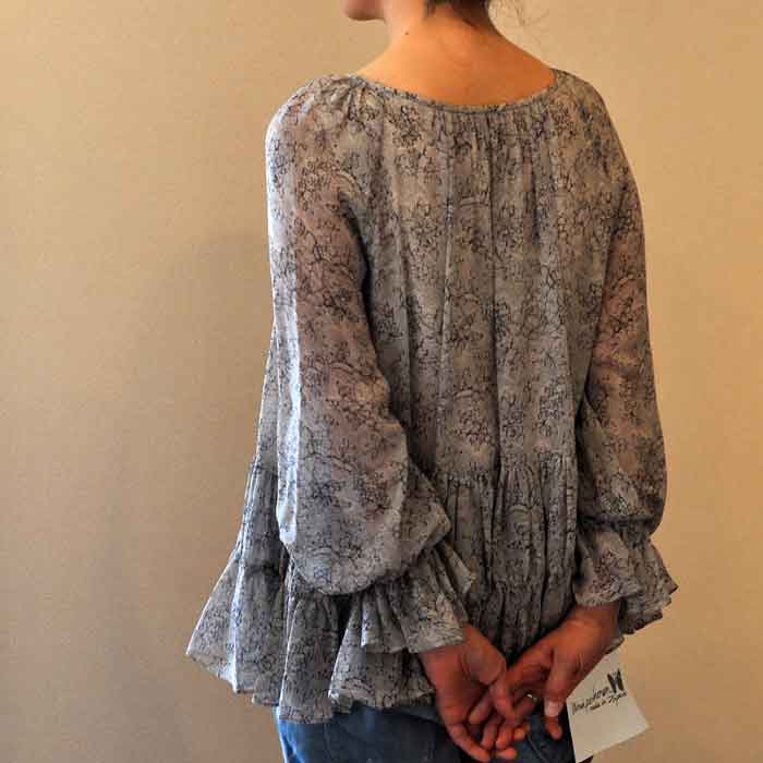 leur logette /ルルロジェッタ レース柄シルクシフォン ティアードブラウス Off White
