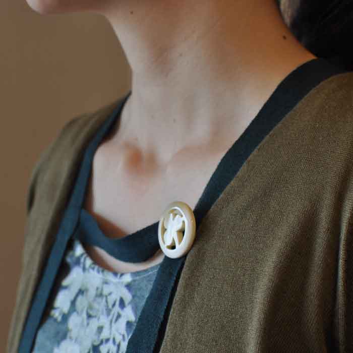 ミナペルホネンmorris カーディガン khaki | Lin total fashion ミナペルホネンmorris カーディガン khaki | Lin total fashion