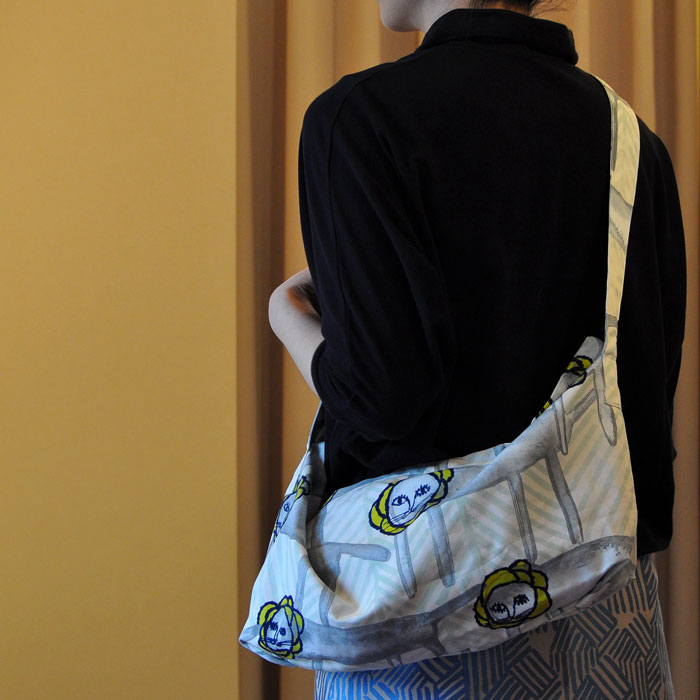 ミナペルホネン look ボディバッグ（S）gray | Lin total fashion