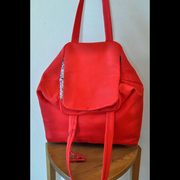 ミナペルホネン canele 鹿革バッグ red | Lin total fashion place blog