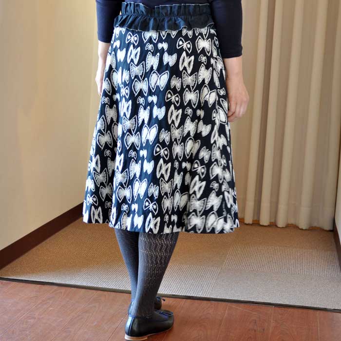 ミナペルホネン sky flower スカート navy | Lin total fashion place blog