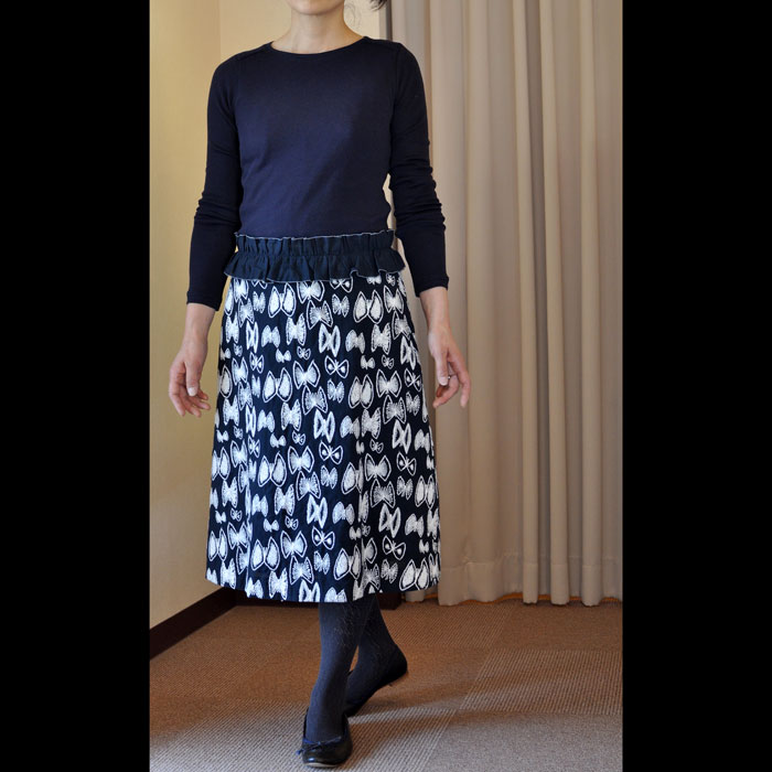 ミナペルホネン sky flower スカート navy | Lin total fashion place blog