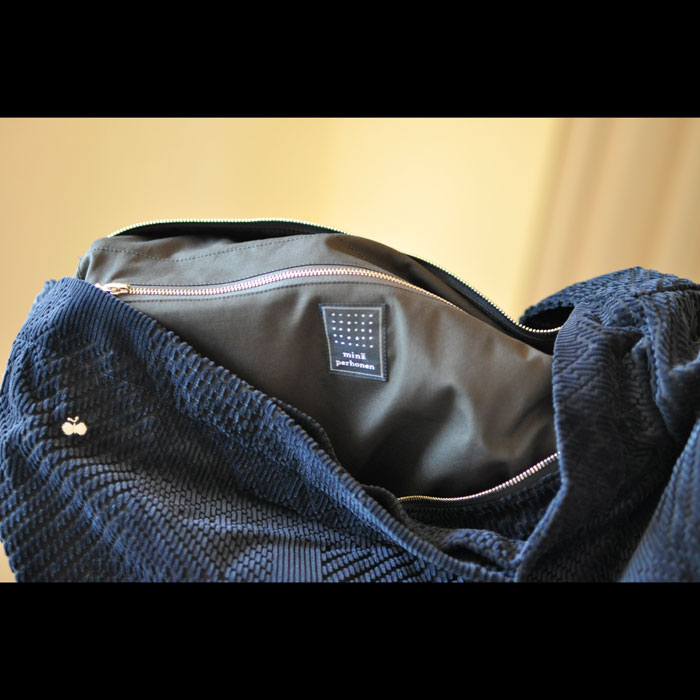 ミナペルホネンland puzzleボディバッグ（L）navy | Lin total fashion