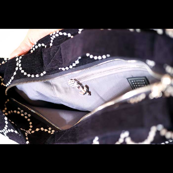 ミナペルホネンtambourineボディバッグ(S)navy | Lin total ミナペルホネンtambourineボディバッグ(S)navy | Lin total