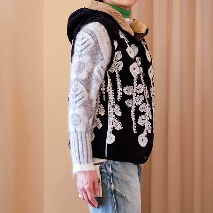 ミナペルホネン frost garden ダウンベストnavy | Lin total ミナペルホネン frost garden ダウンベストnavy | Lin total