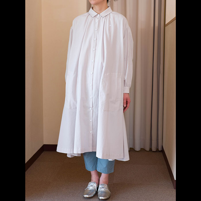 ミナペルホネンlaboratoryシャツワンピース(コットンオックスフォード) l.gray