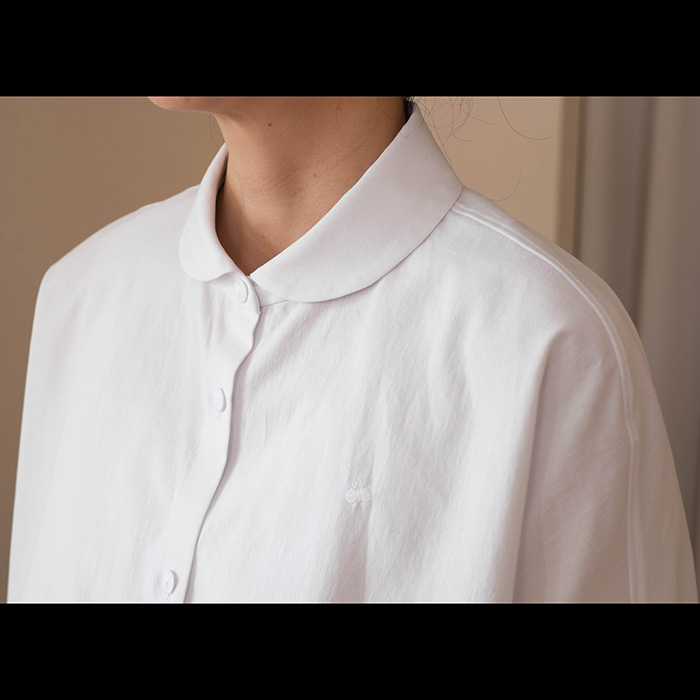 ミナペルホネンlaboratory 丸襟ブラウス（コットンOX）white  