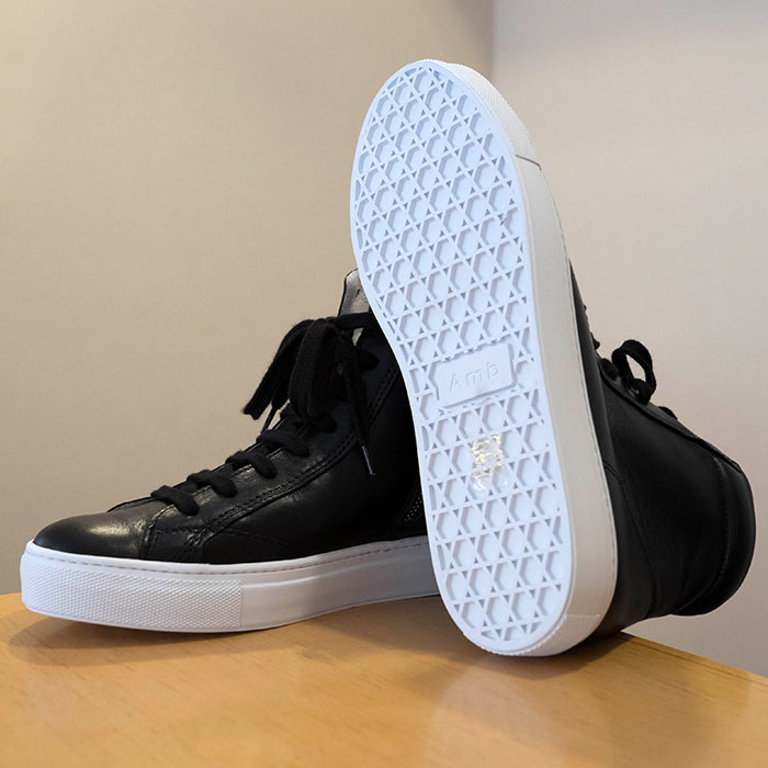 AmbメンズハイカットレザースニーカーBLACK / Amb(Ambassadors)1000 ZIP(KIPS NERO)