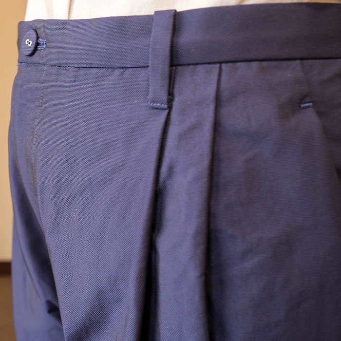 ミナペルホネン valo バッロ クロップドパンツ navy | Lin total