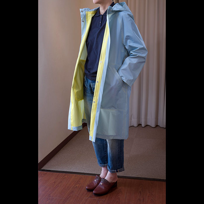 ミナペルホネン rainy garden レインコート (us 6489) light blue Lin total fashion place  blog