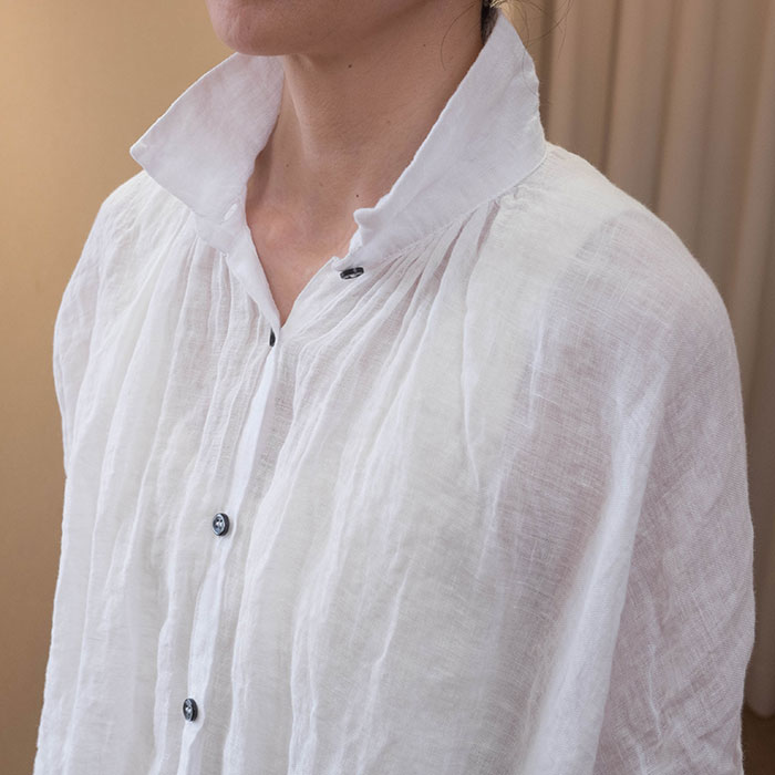 【限定価格セール!】 Honnete(オネット) ブラウス シャツ アイリッシュリネン - シャツ/ブラウス(半袖/袖なし)