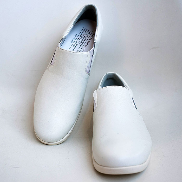 TRAVEL SHOES by chausser (トラベルシューズバイショセ) スリッポン 