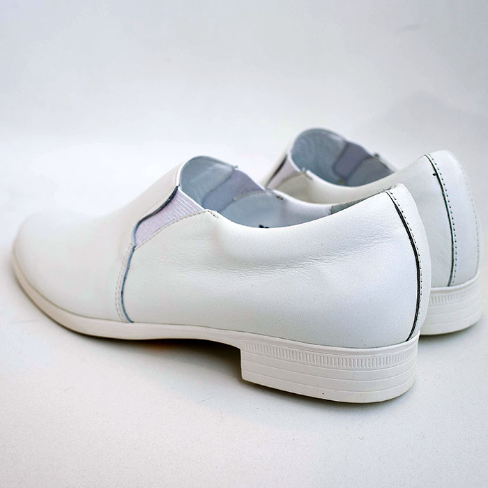 TRAVEL SHOES by chausser (トラベルシューズバイショセ) スリッポン 